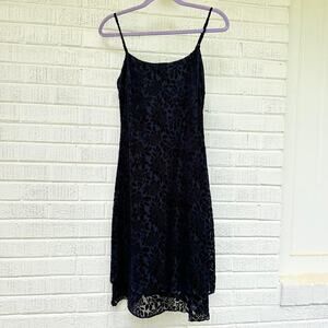 La Belle Vintage 90's Navy Blue Velvet Embossed Floral Dress